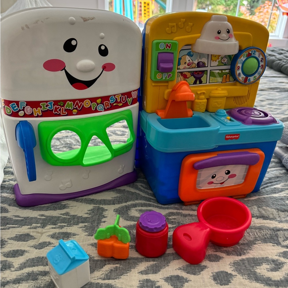 Fisher-Price Interactive Kitchen Set with Blue and Orange